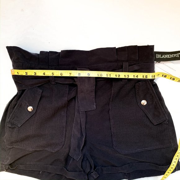 NWT anthropologie black paperbag utility shorts M - Picture 4 of 8